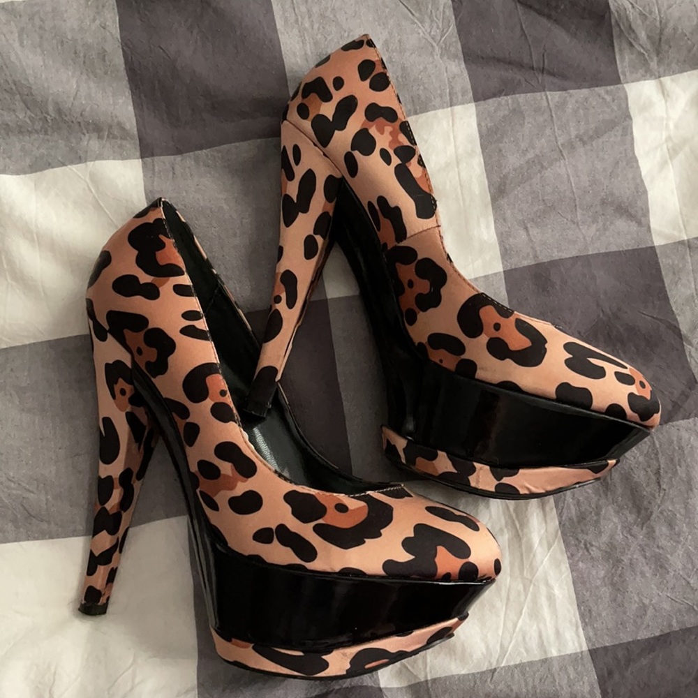 bebe Leopard Print Pumps
